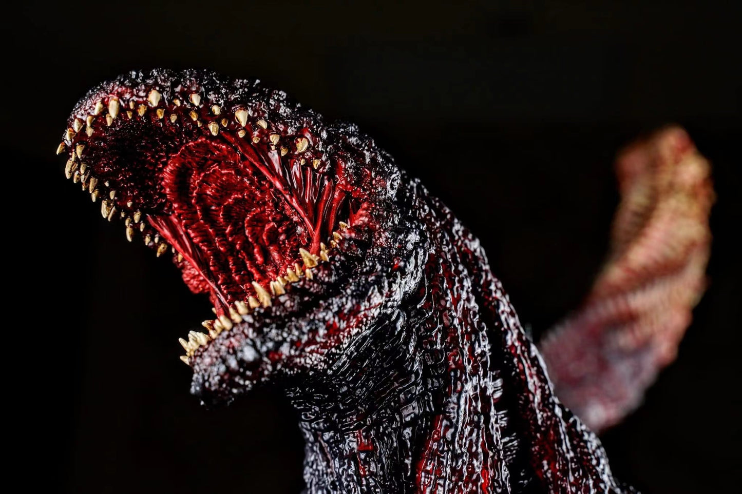 EZHobi Omega Beast Shin Godzilla Furious Red