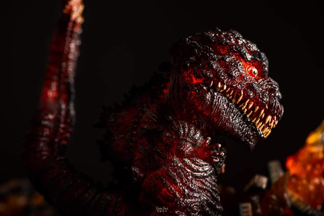 EZHobi Eggmon Plus Shin Godzilla