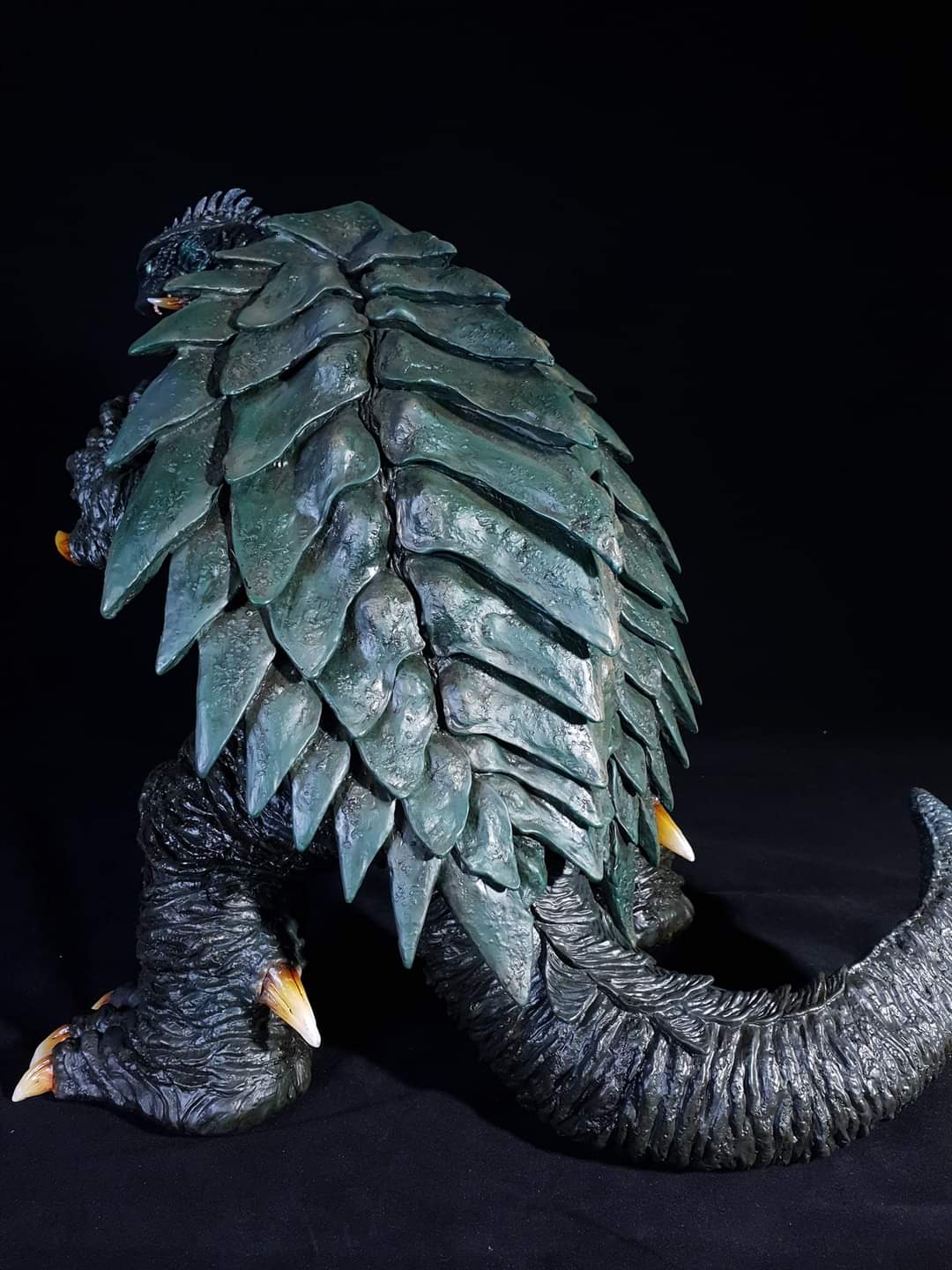 EZHobi Omega Beast Gamera 1999