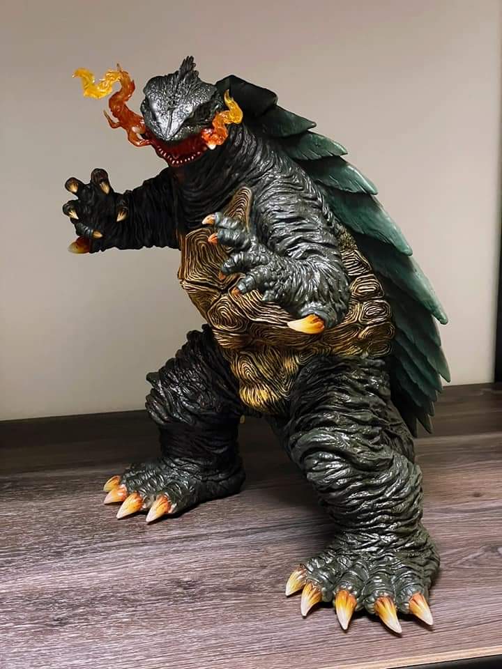EZHobi Omega Beast Gamera 1999