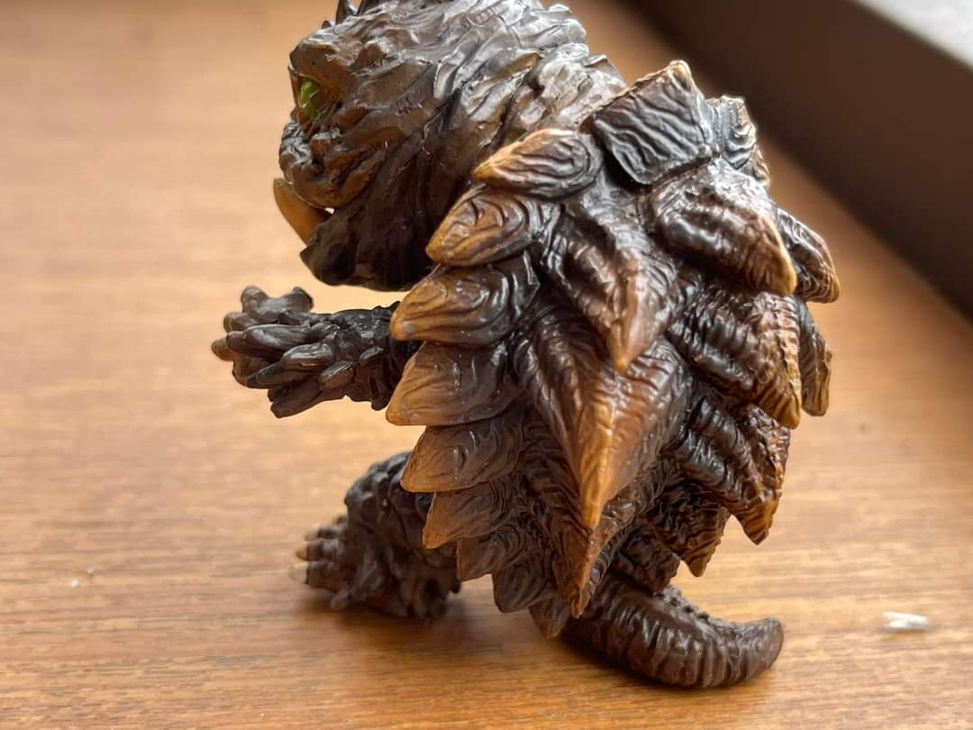 EZHobi Eggmon Gamera Box of 18 including secret figures