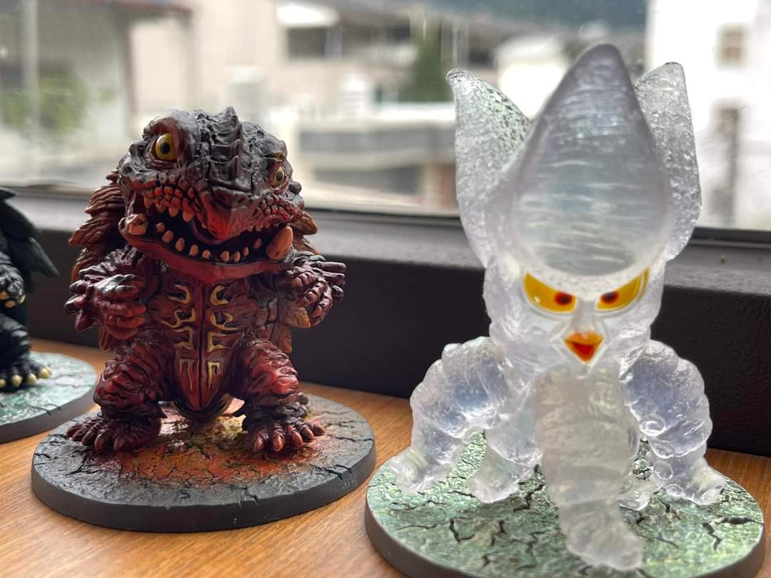 EZHobi Eggmon Gamera Box of 18 including secret figures
