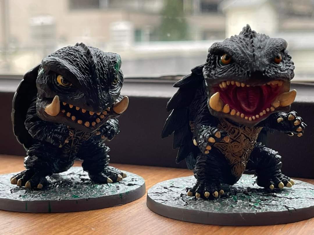 EZHobi Eggmon Gamera Box of 18 including secret figures