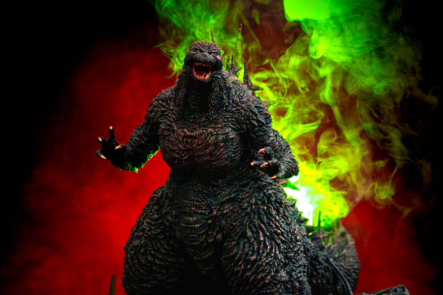 EZHobi Alpha Kaiju Series Godzilla Minus One Ginza Attack Train Biter Ver