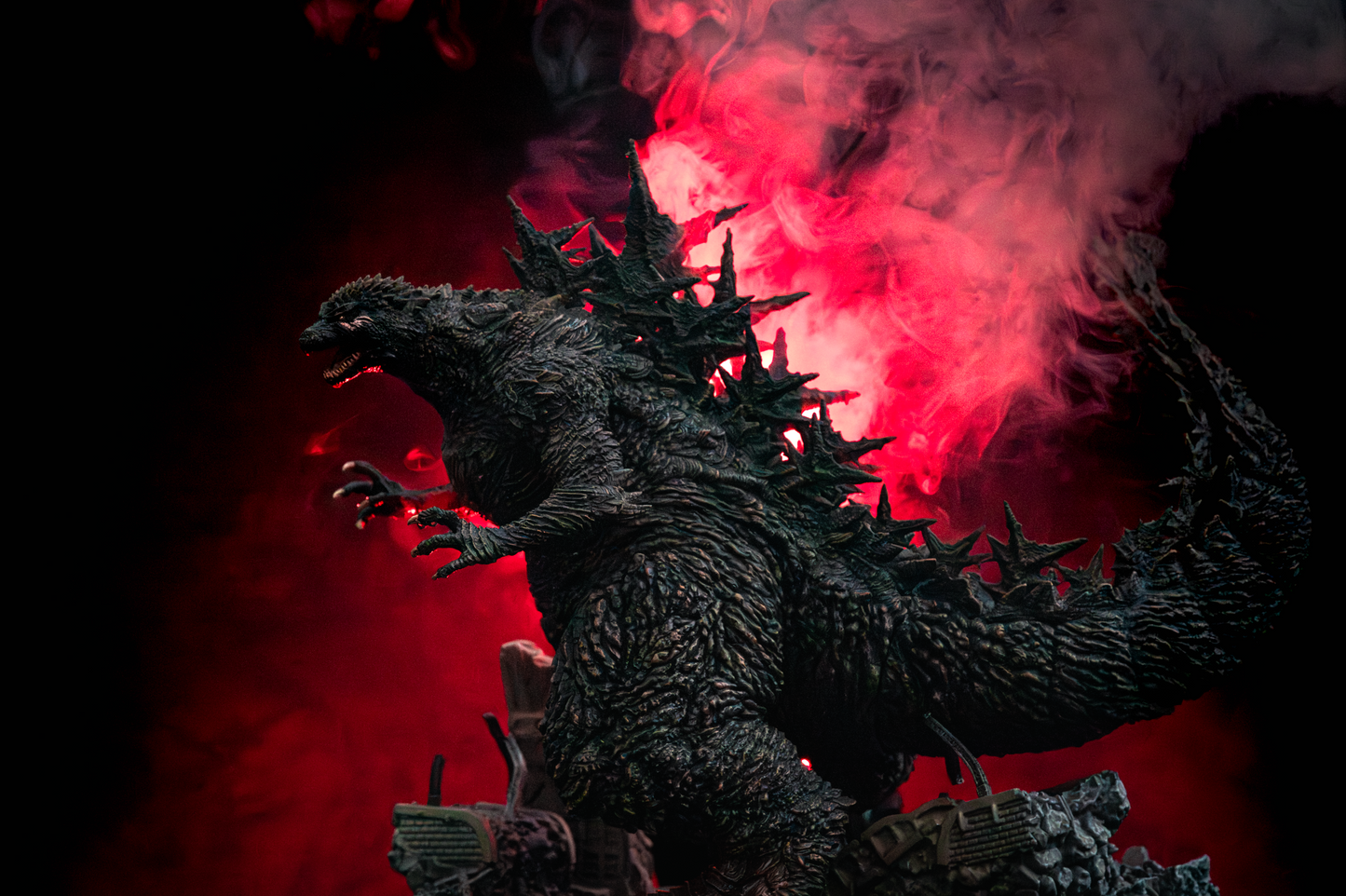 EZHobi Alpha Kaiju Series Godzilla Minus One Ginza Attack Train Biter Ver
