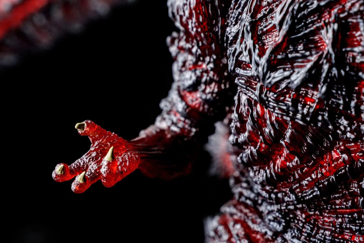 EZHobi Omega Beast Shin Godzilla Furious Red