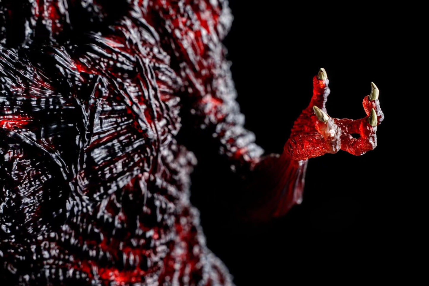 EZHobi Omega Beast Shin Godzilla Furious Red