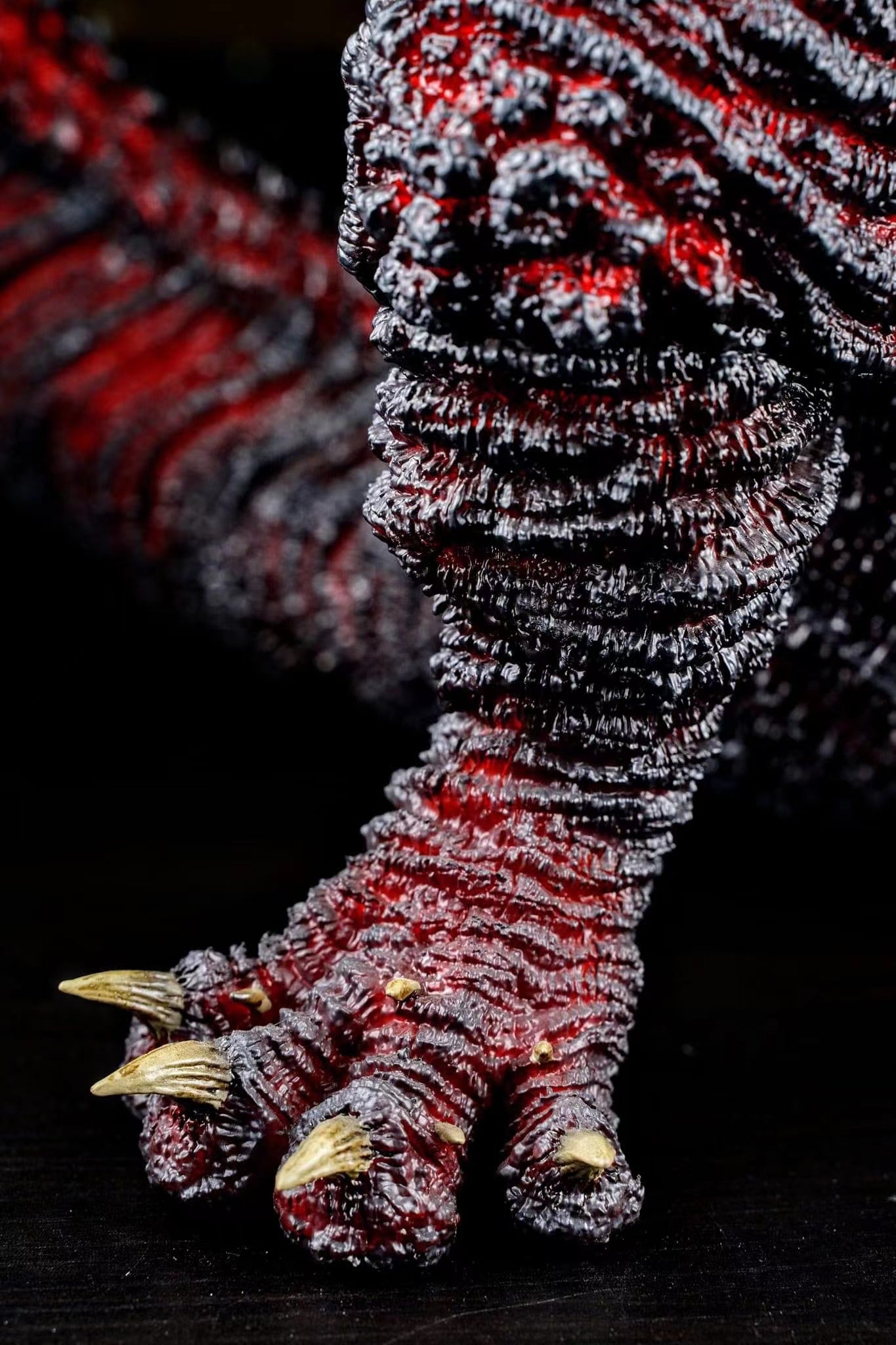 EZHobi Omega Beast Shin Godzilla Furious Red