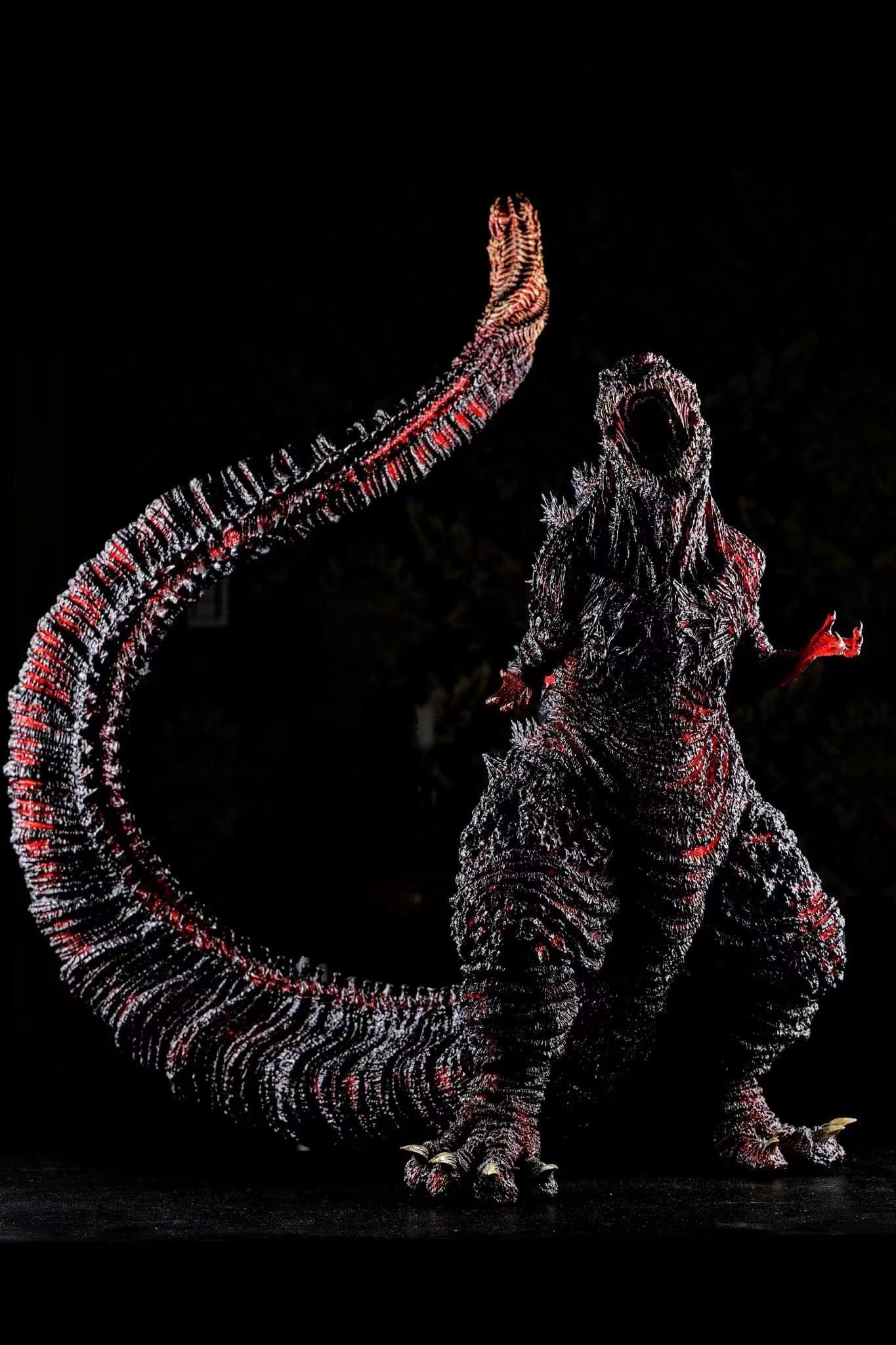 EZHobi Omega Beast Shin Godzilla Furious Red