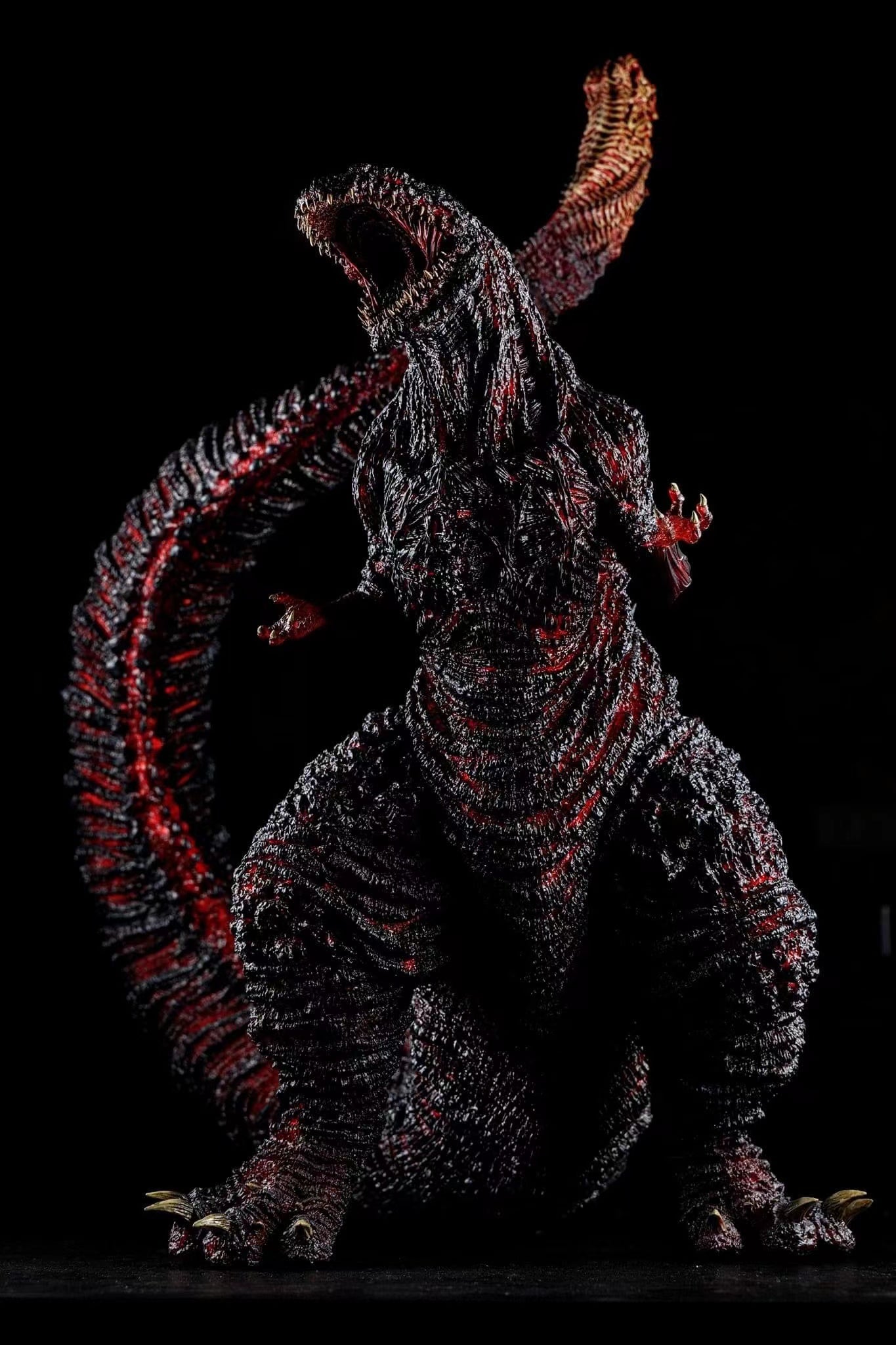 EZHobi Omega Beast Shin Godzilla Furious Red