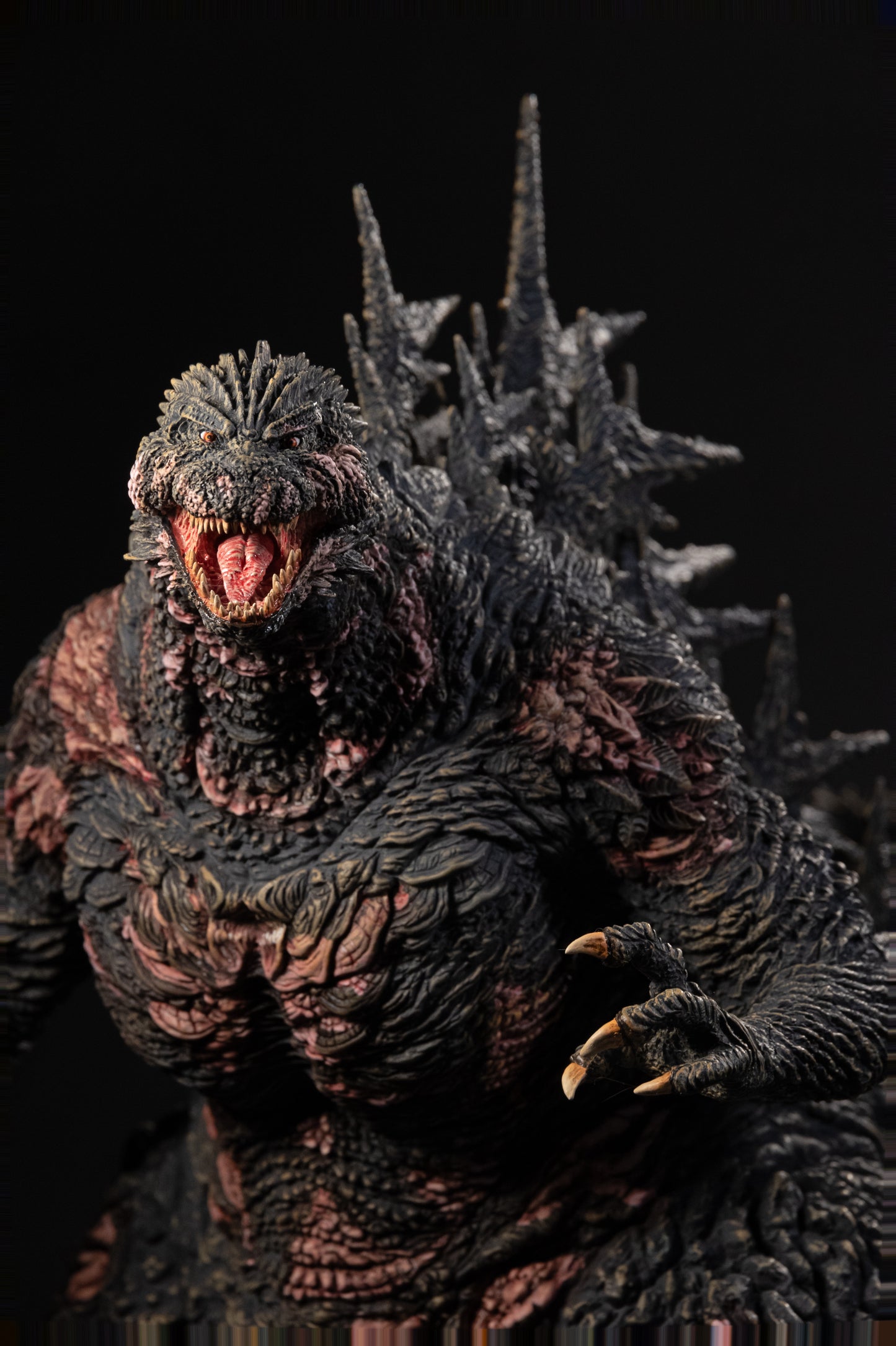EZHobi Alpha Kaiju Godzilla Minus One Godzilla Heat Ray Scorched Ver. with Smoke Effects - US Godzilla Store Exclusive Buying Service